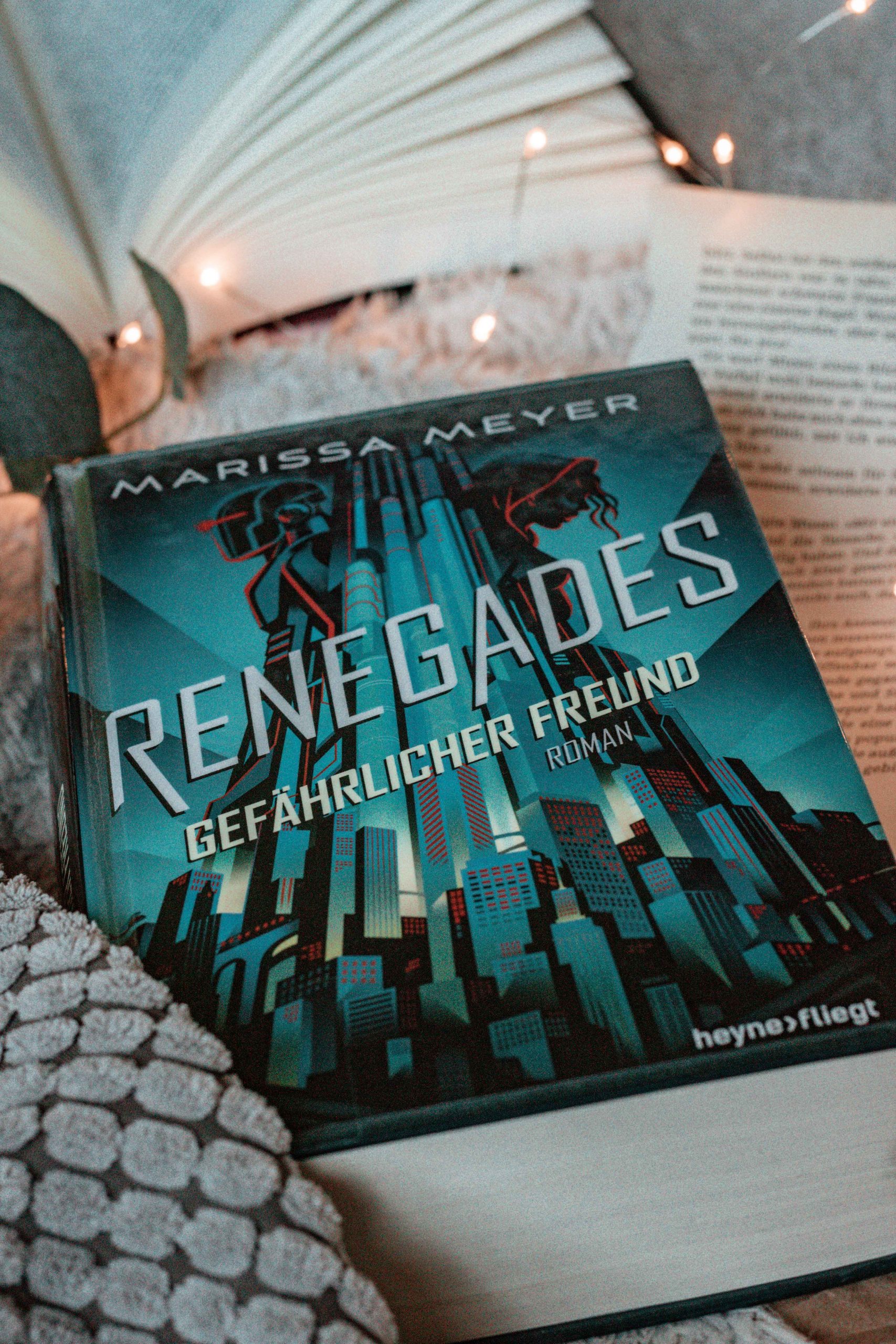 Gefährlicher Freund – Renegades #1 | Marissa Meyer